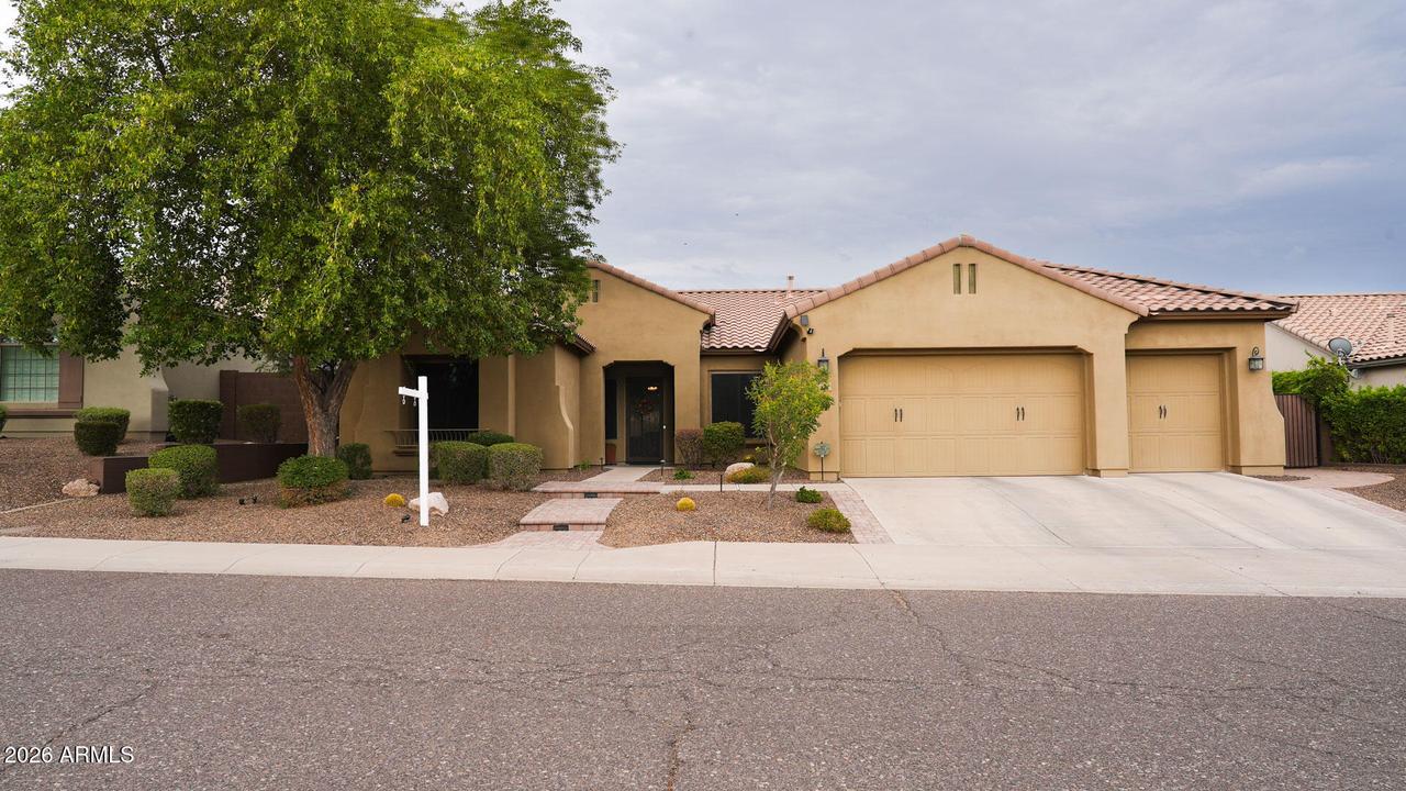 27507 N 56th Ln., Phoenix, AZ 85083