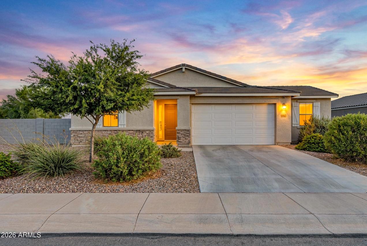 30343 N Hummingbird Ln., San Tan Valley, AZ 85143
