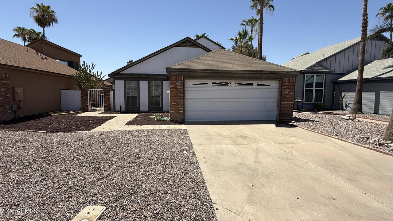 851 E Rockwell Dr., Chandler, AZ 85225