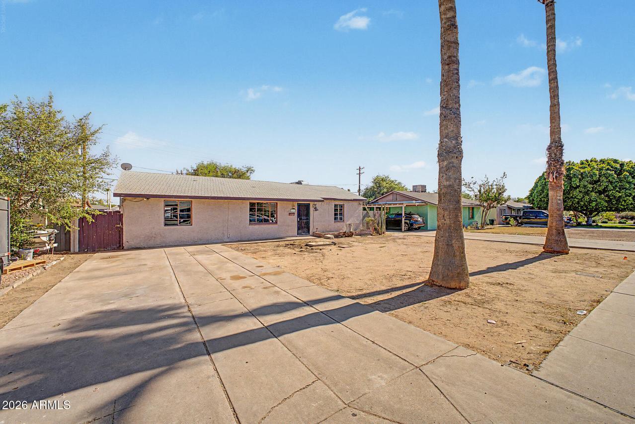 3315 E Oak St., Phoenix, AZ 85008