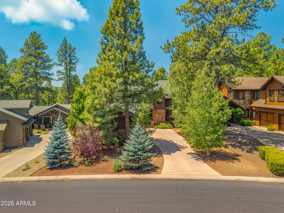 4045 S Pack Saddle Dr., Flagstaff, AZ 86005