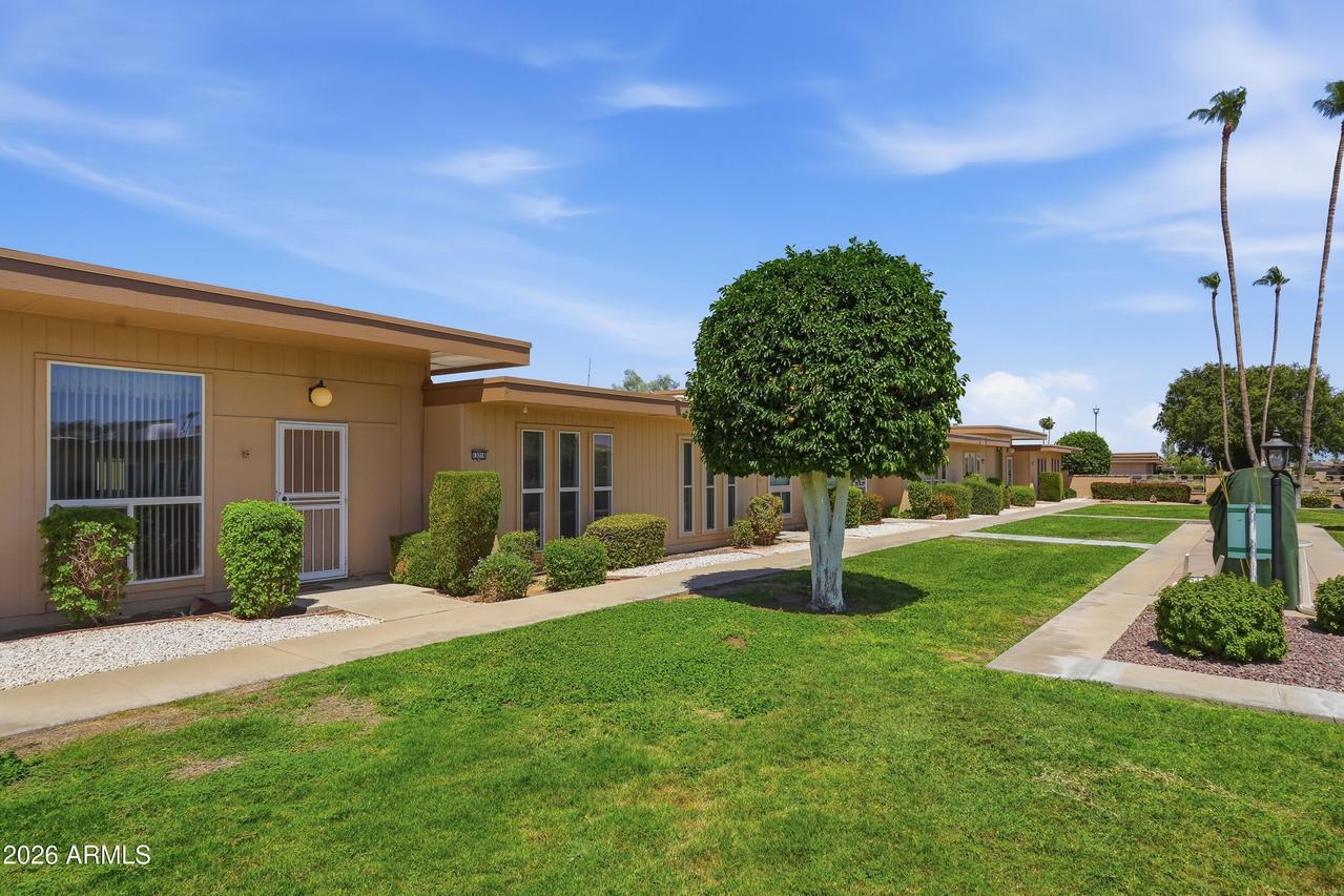 13216 N 99th Dr., Sun City, AZ 85351