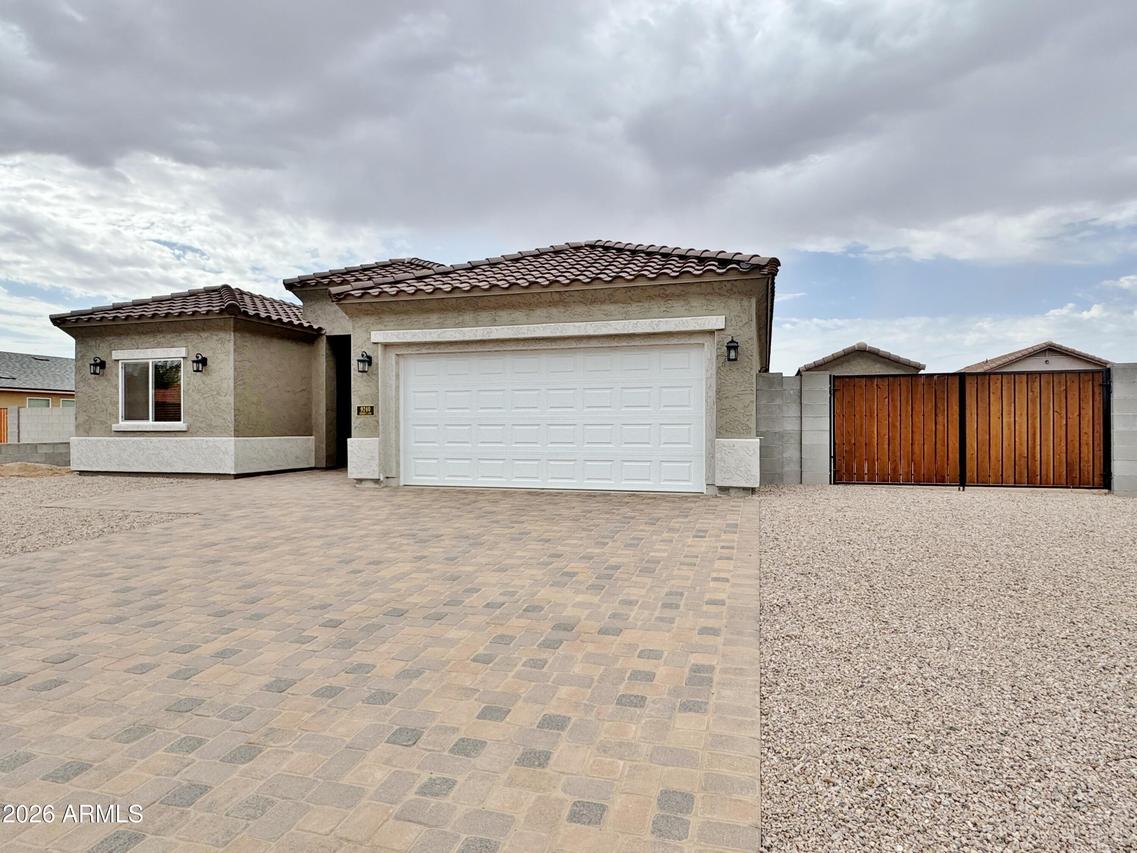 9240 W Debbie Ln., Arizona City, AZ 85123