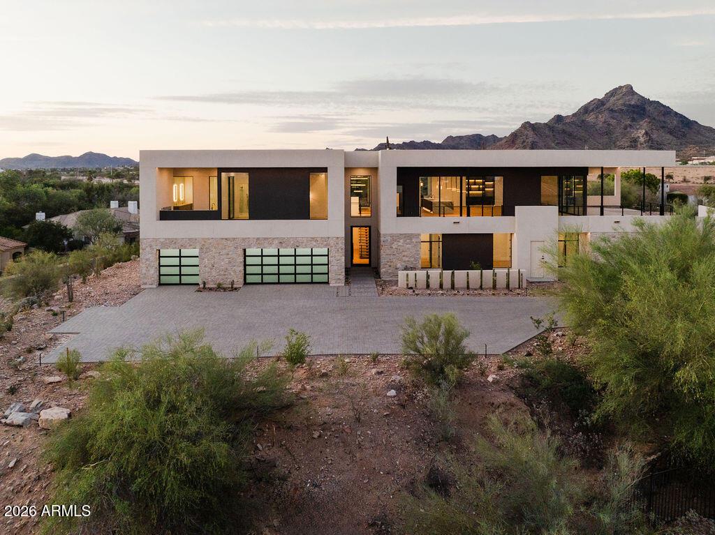 6037 N 21st Pl., Phoenix, AZ 85016