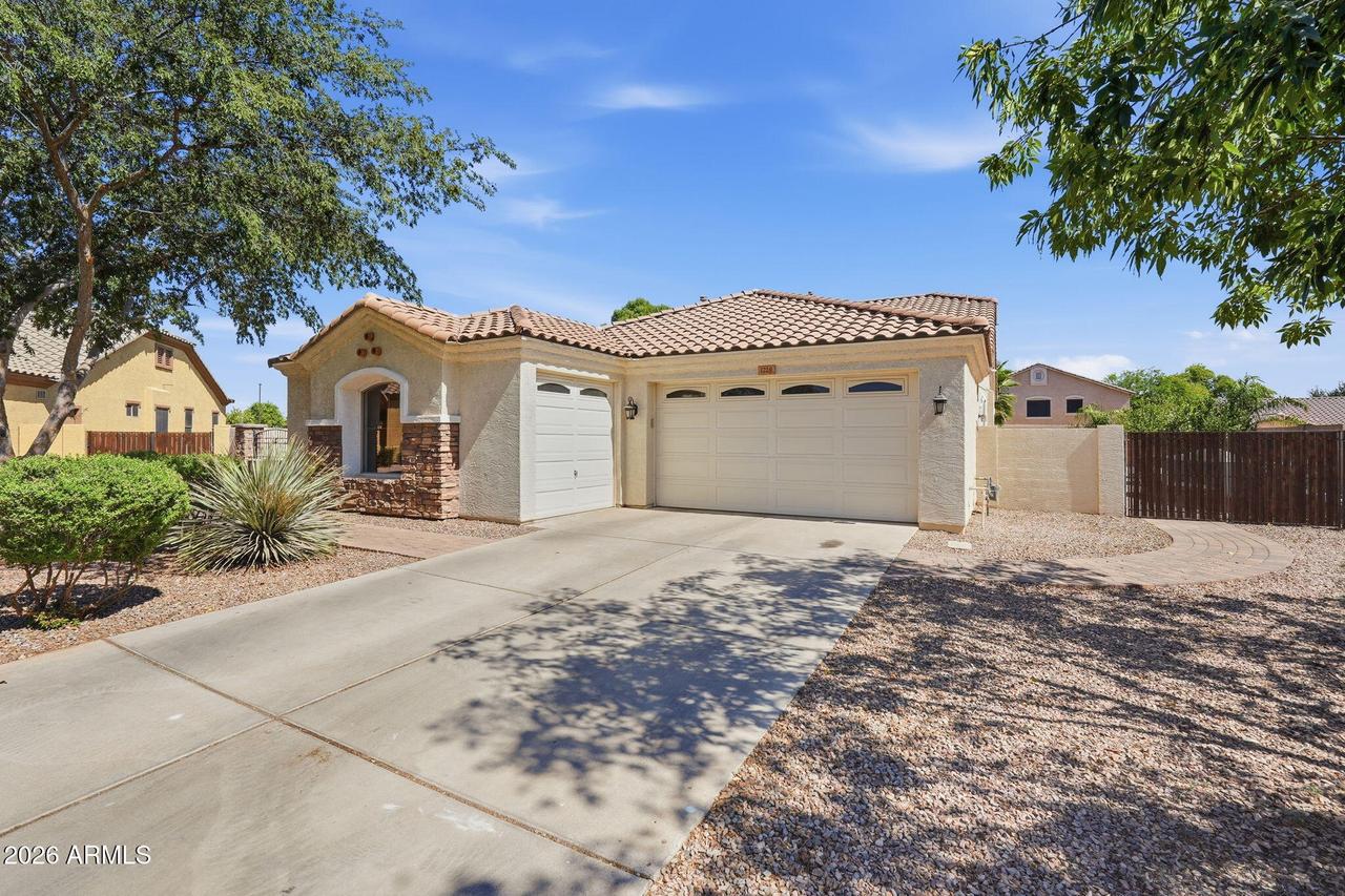 1228 E Arrowhead Tr., Gilbert, AZ 85297