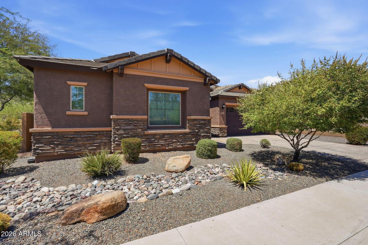 1328 W Cavedale Dr., Phoenix, AZ 85085