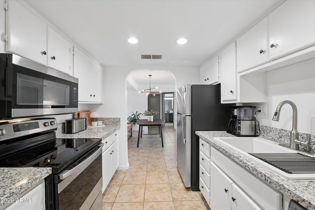 3825 E Camelback Rd. #186, Phoenix, AZ 85018