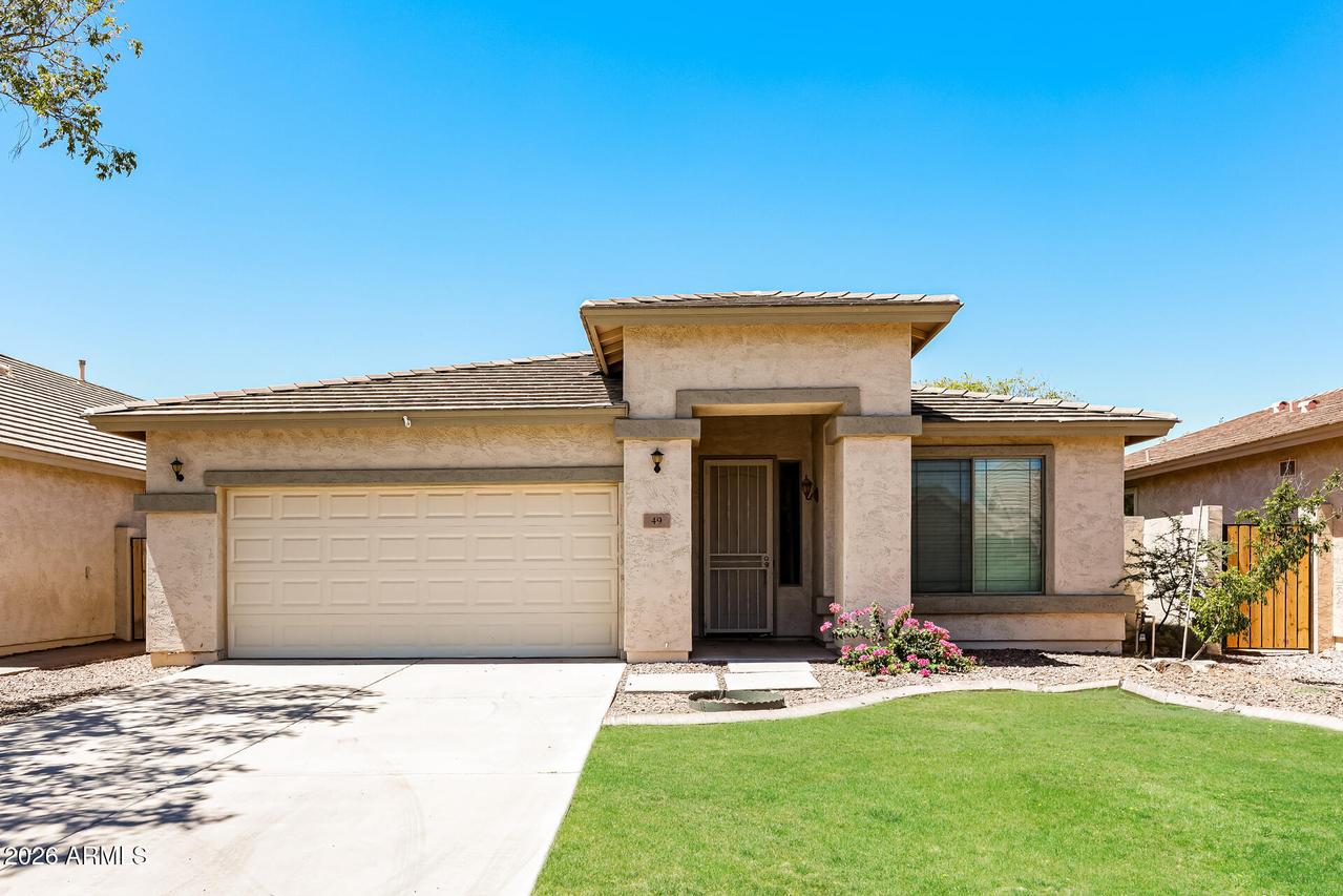 49 E Mill Reef Dr., San Tan Valley, AZ 85143