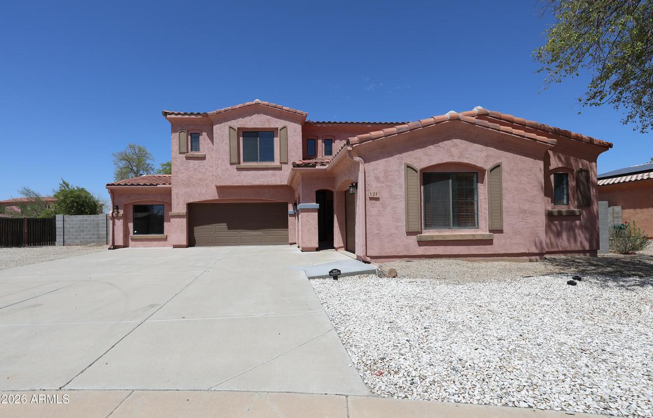 121 N Silverwood Dr., Casa Grande, AZ 85122