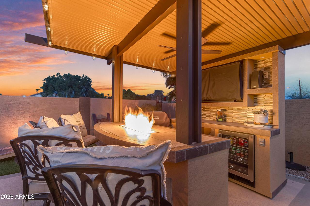 26433 S Saddletree Dr., Sun Lakes, AZ 85248