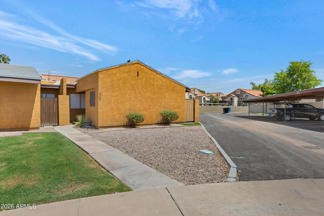 905 S Melody Ln., Tempe, AZ 85281
