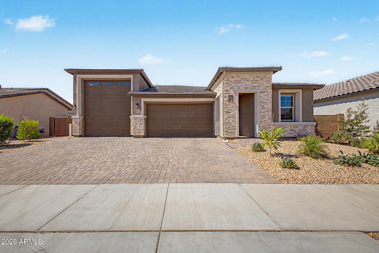 18614 W Honeysuckle Dr., Surprise, AZ 85387