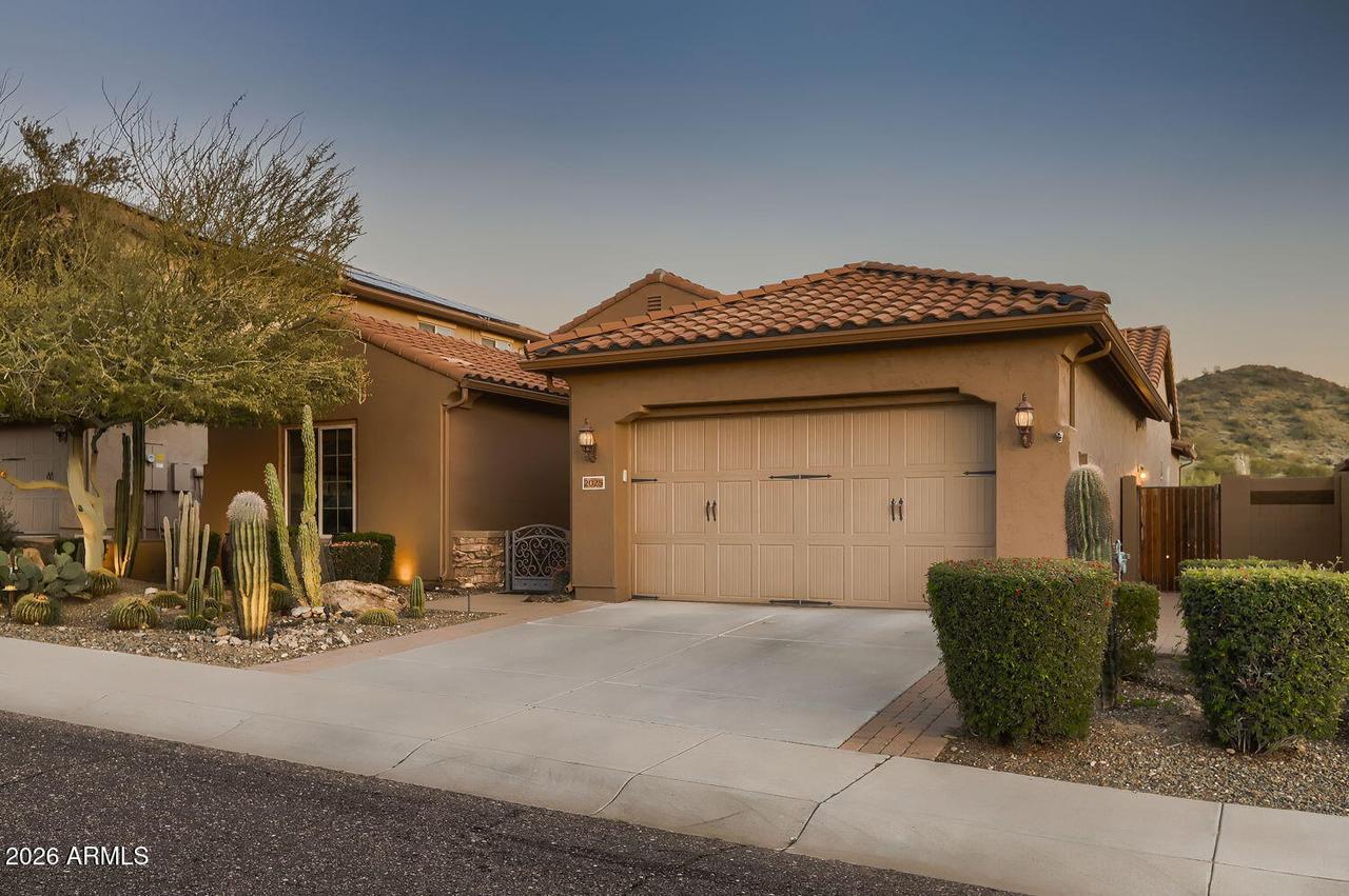 2025 W Steed Ridge, Phoenix, AZ 85085