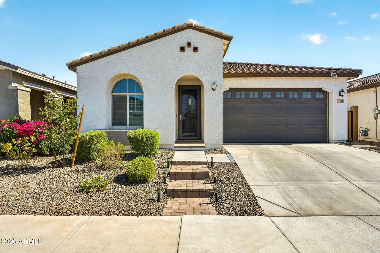 1651 W Estes Way, Phoenix, AZ 85041