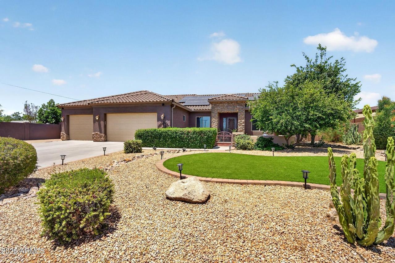 3638 E Tierra Buena Ln., Phoenix, AZ 85032