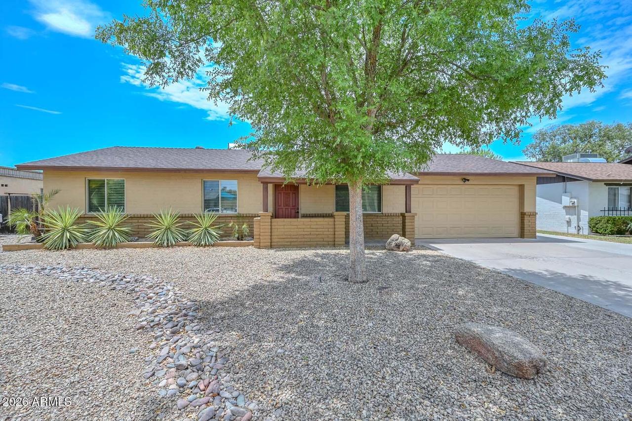 3957 W Desert Hills Dr., Phoenix, AZ 85029