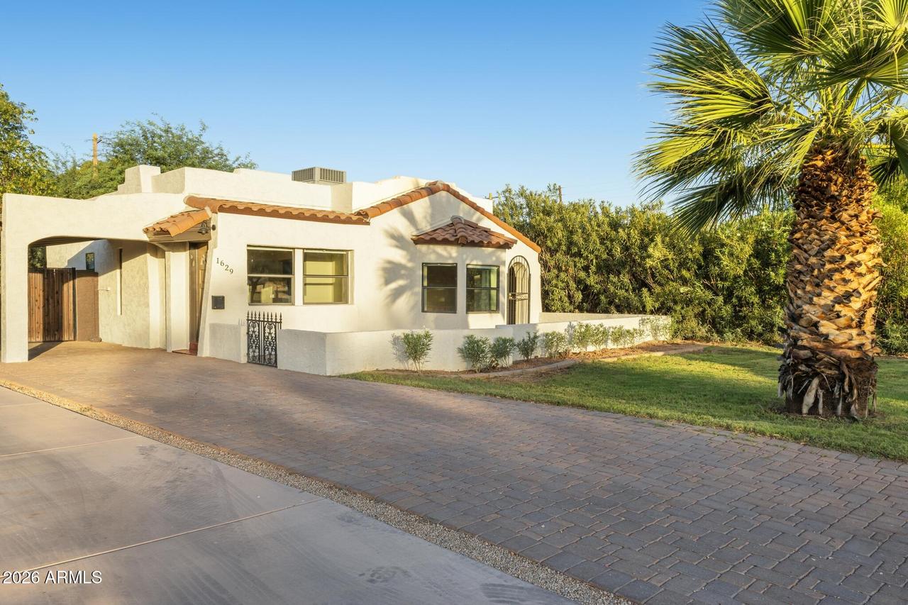 1629 N 17th Ave., Phoenix, AZ 85007