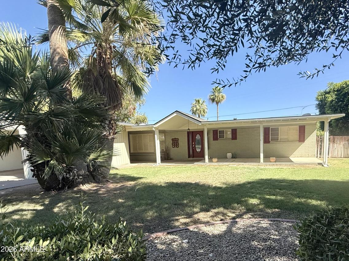 841 E Hayward Ave., Phoenix, AZ 85020