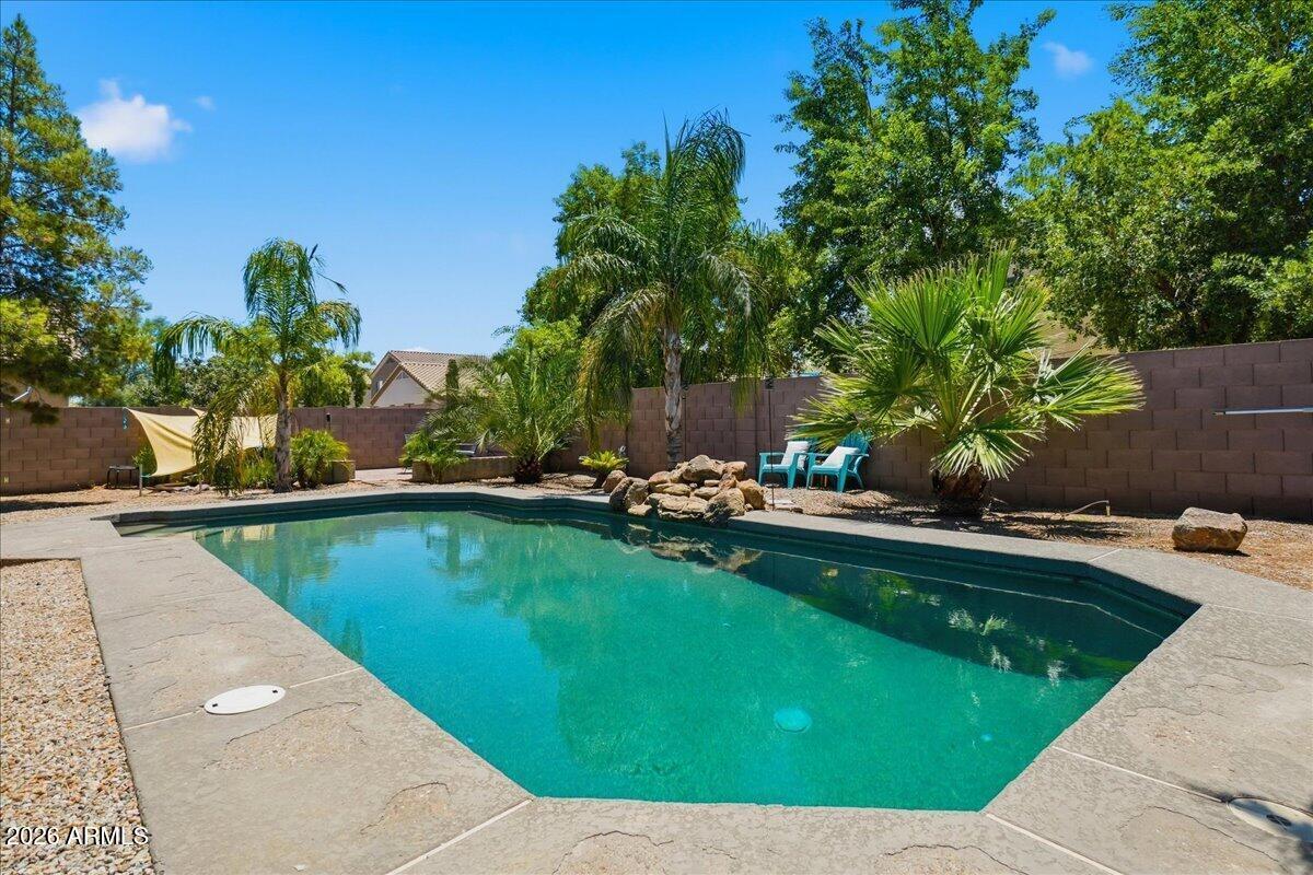 2469 W Hayden Peak Dr., San Tan Valley, AZ 85144