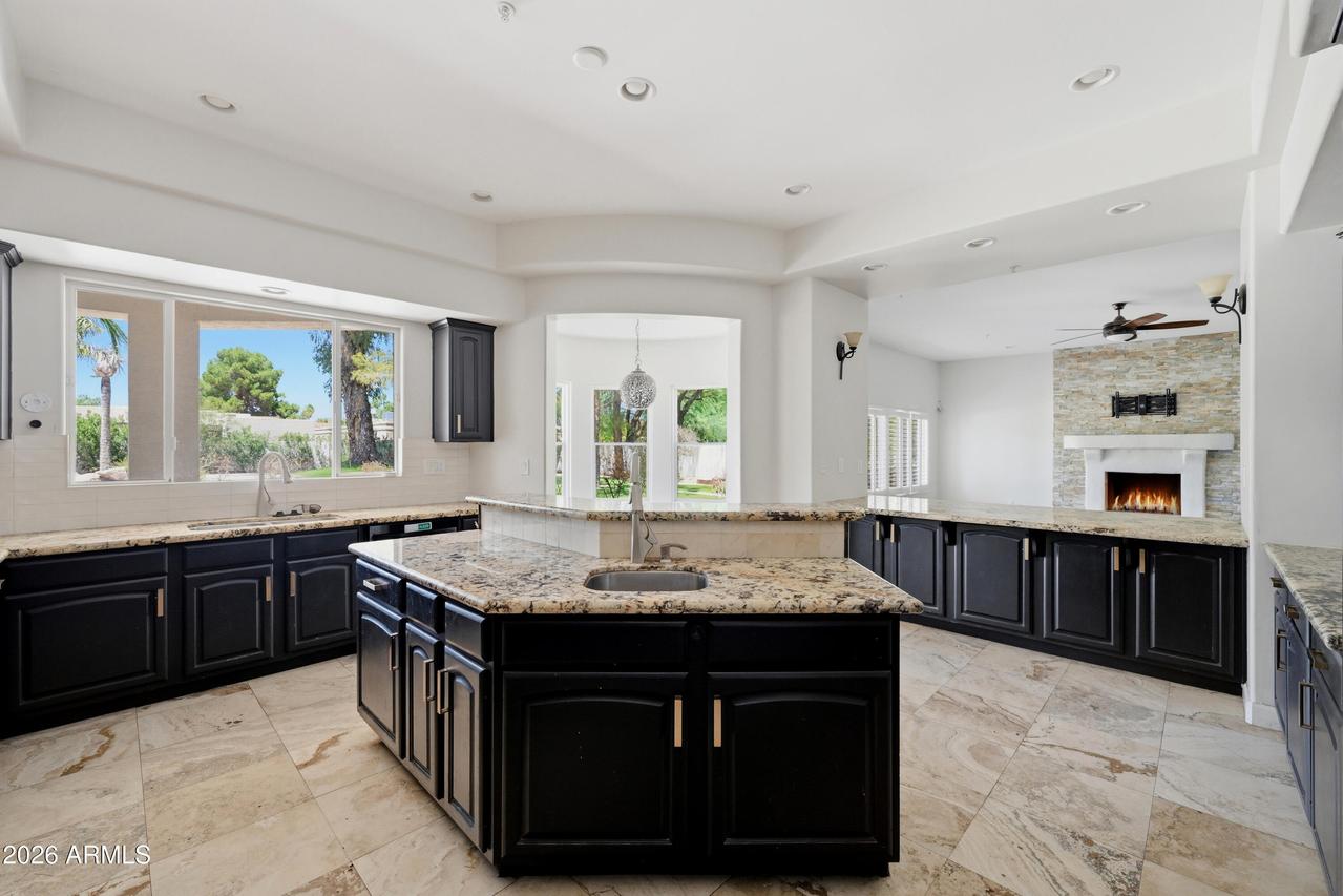 7214 E Royal Palm Rd., Scottsdale, AZ 85258