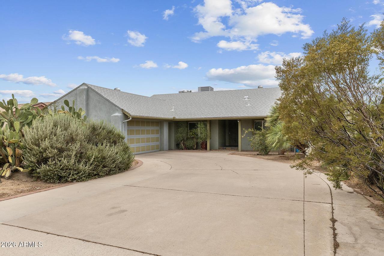 2745 E Larkspur Dr., Phoenix, AZ 85032