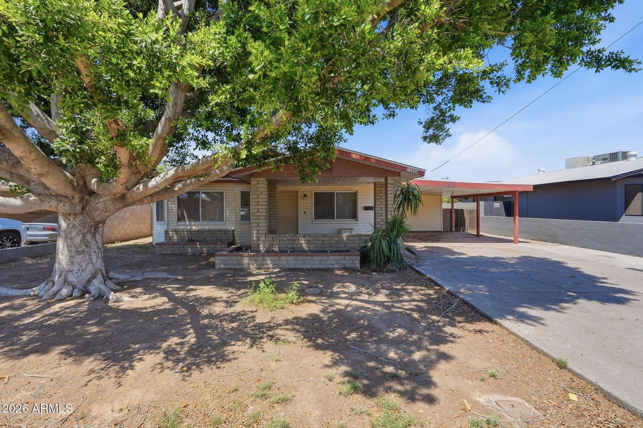 11434 N 24th Dr., Phoenix, AZ 85029