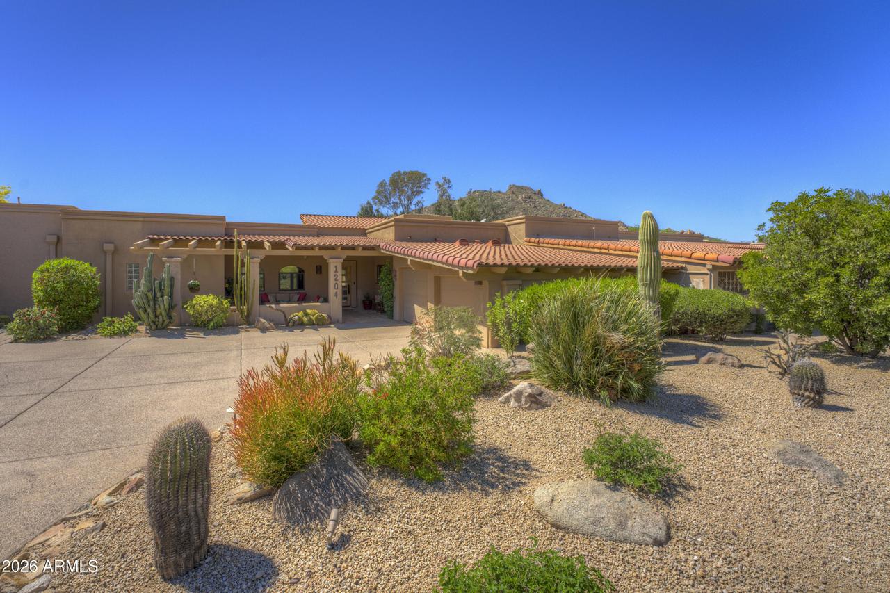 1204 E Mesquite Dr., Carefree, AZ 85377