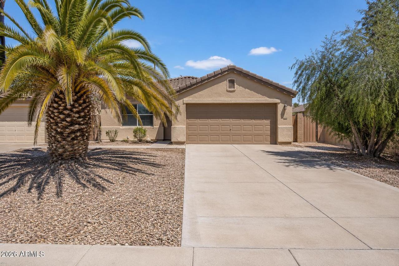 100 W Dana Dr., San Tan Valley, AZ 85143
