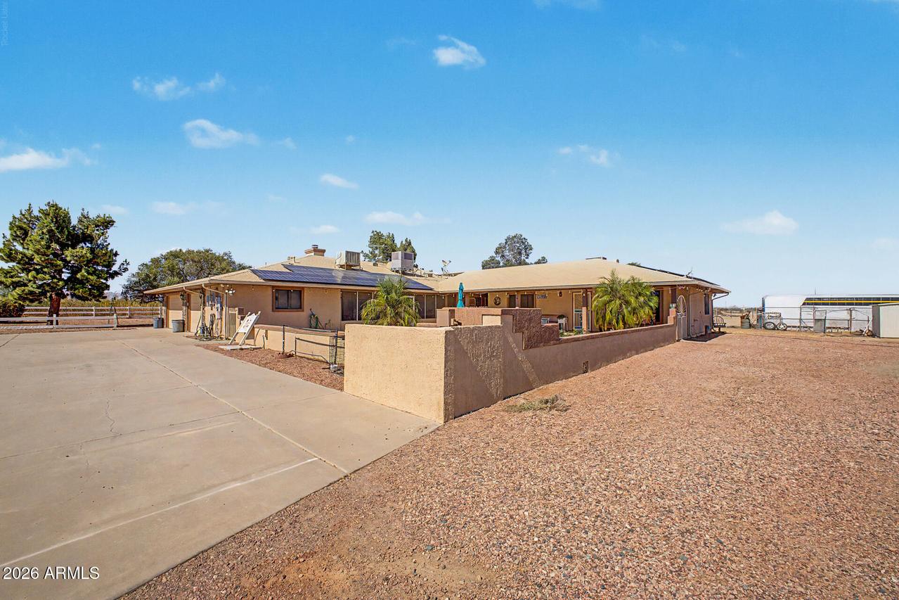 20537 W Gordon Way, Wittmann, AZ 85361
