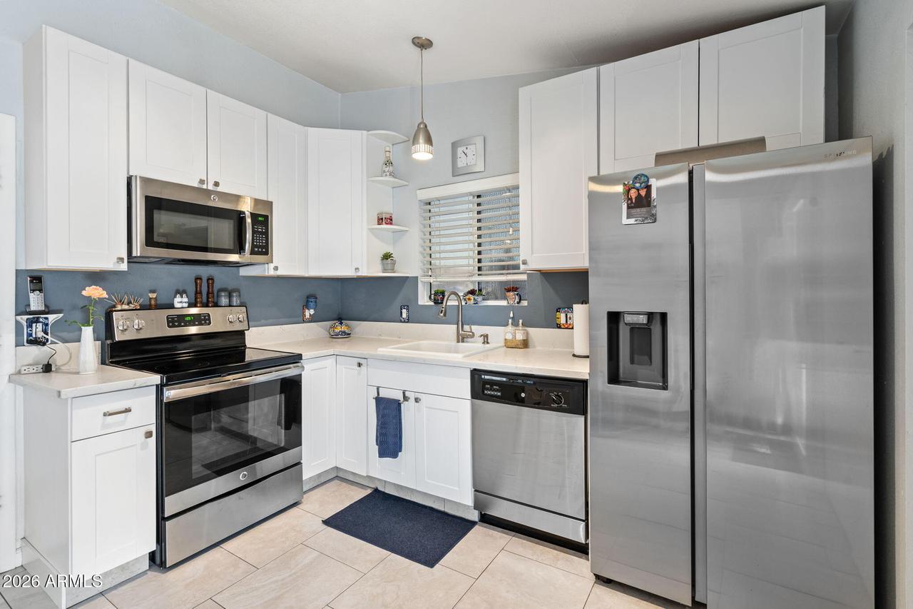 421 E Behrend Dr., Phoenix, AZ 85024