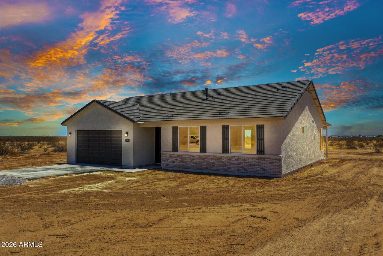 17885 N Stonebluff Rd., Maricopa, AZ 85139