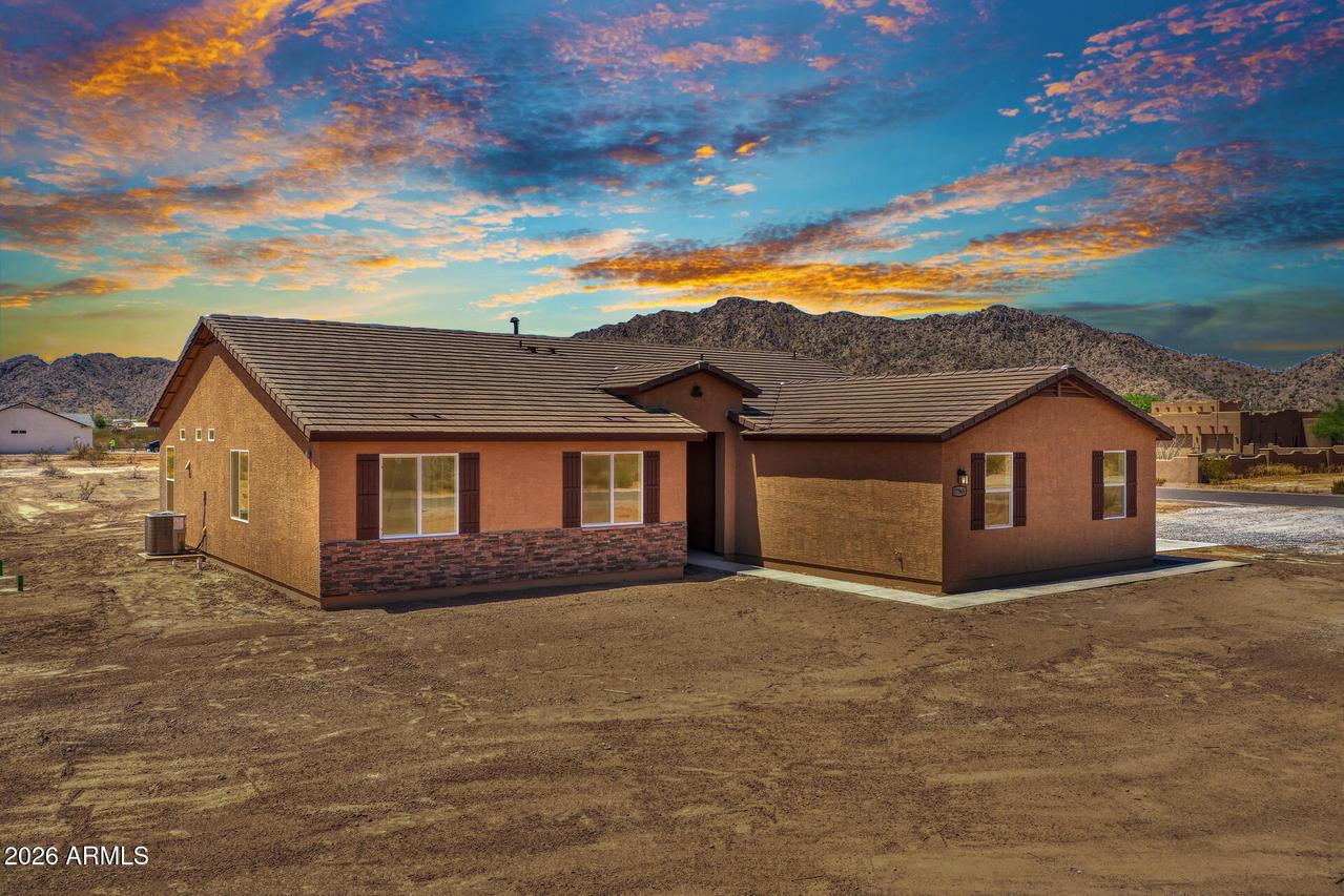 17965 N Stonebluff Rd., Maricopa, AZ 85139