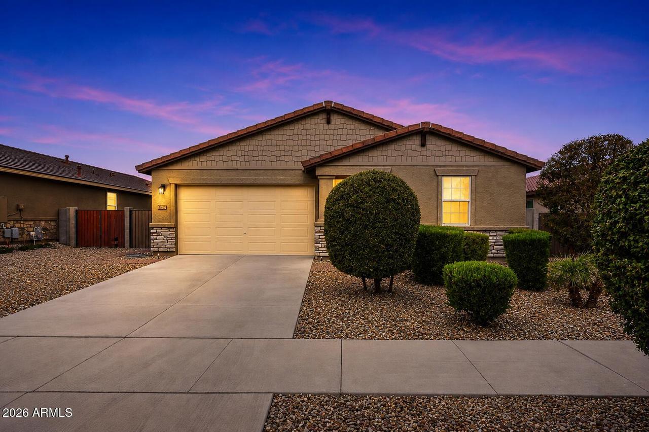 18820 W Shangri La Rd., Surprise, AZ 85388