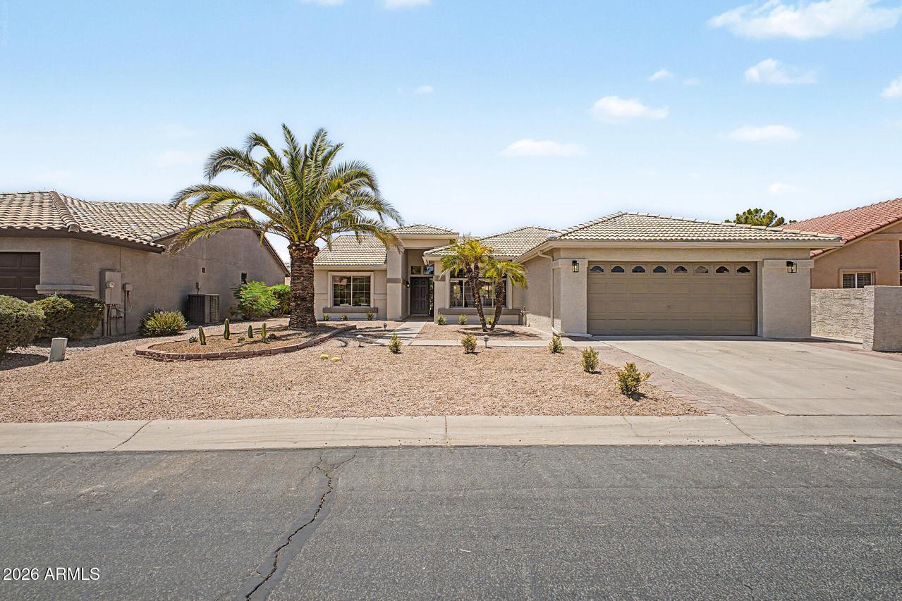9043 E Coopers Hawk Dr., Sun Lakes, AZ 85248