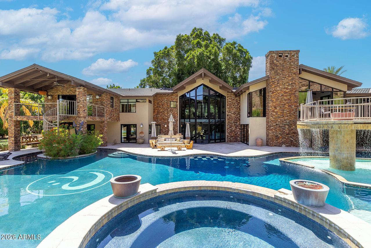 5040 N Arcadia Dr., Phoenix, AZ 85018