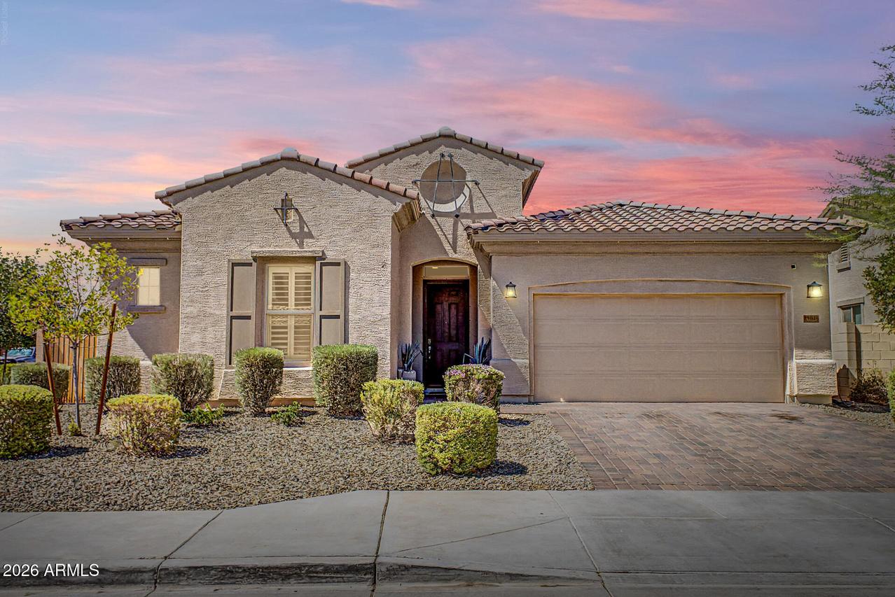 19048 W Solano Dr., Litchfield Park, AZ 85340