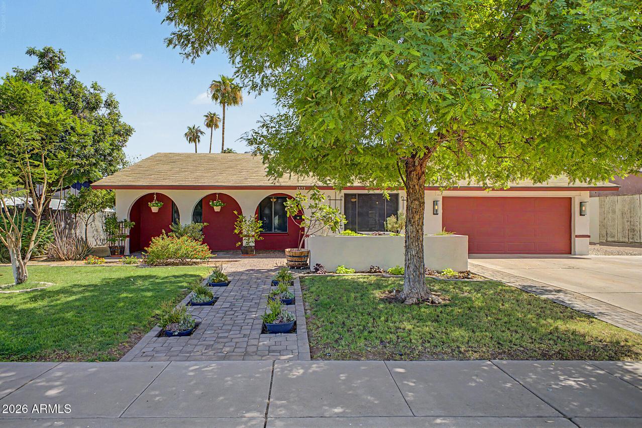 2332 E Riviera Dr., Tempe, AZ 85282