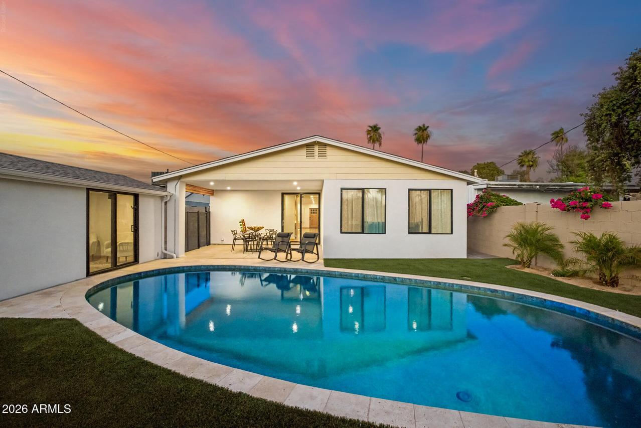 2230 N Laurel Ave., Phoenix, AZ 85007