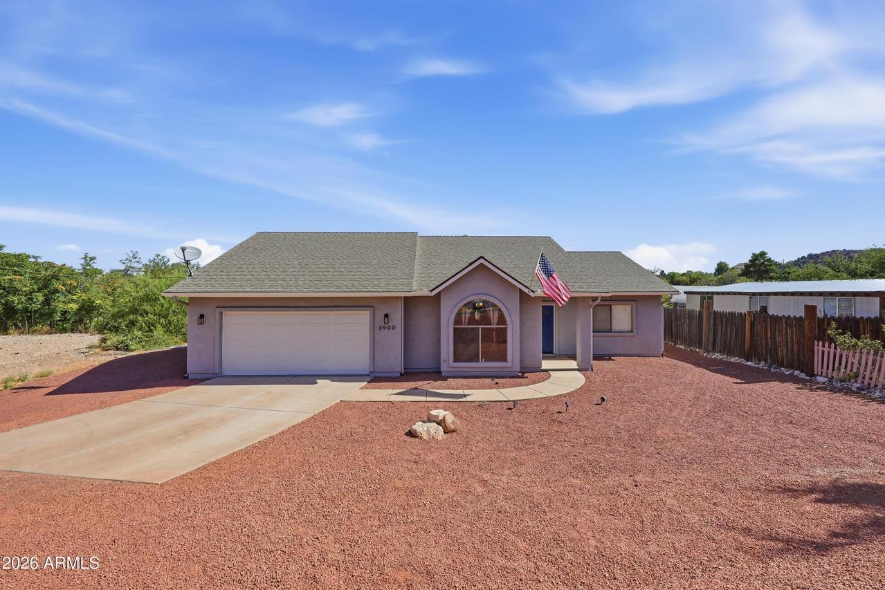 3900 E Montezuma Ave., Rimrock, AZ 86335