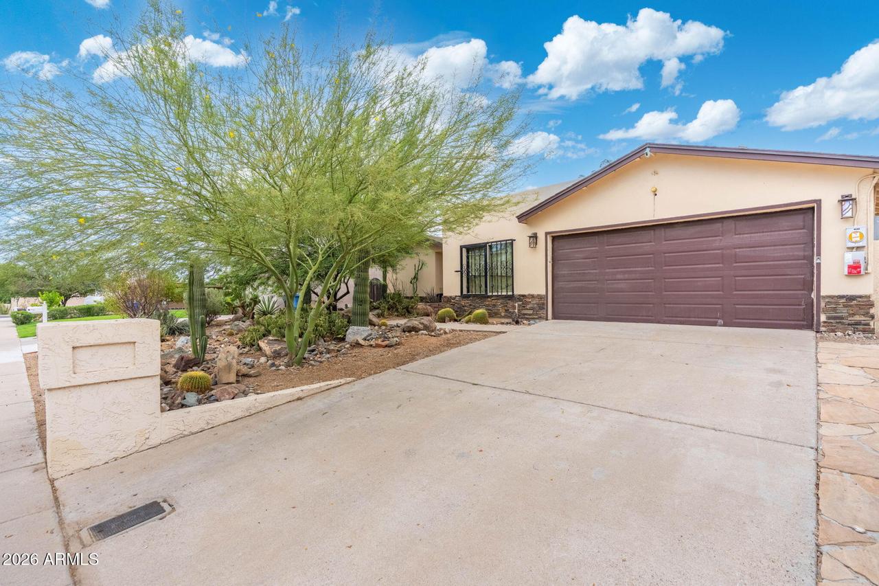 2631 E Vista Dr., Phoenix, AZ 85032