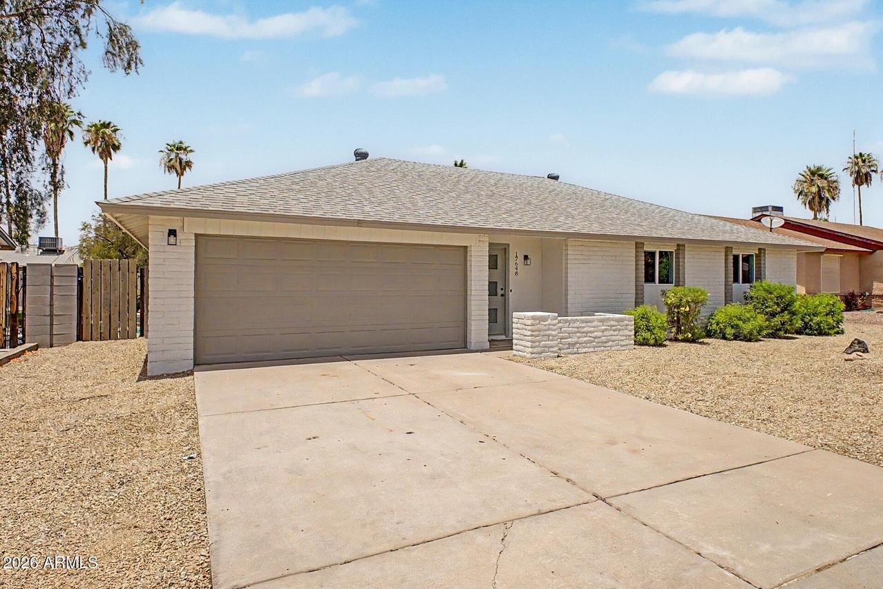 17648 N 35th St., Phoenix, AZ 85032