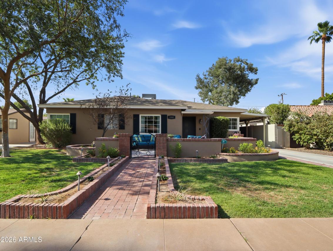 1322 W Palm Ln., Phoenix, AZ 85007