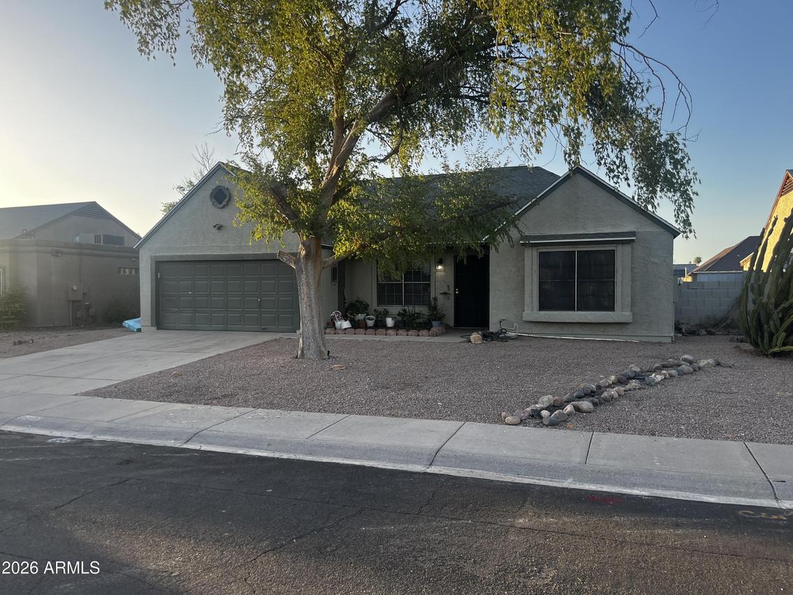 5922 W Hearn Rd., Glendale, AZ 85306