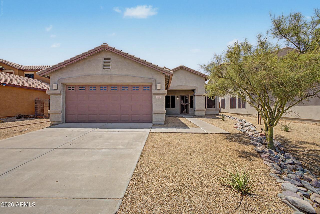 5205 W Melody Ln., Laveen, AZ 85339