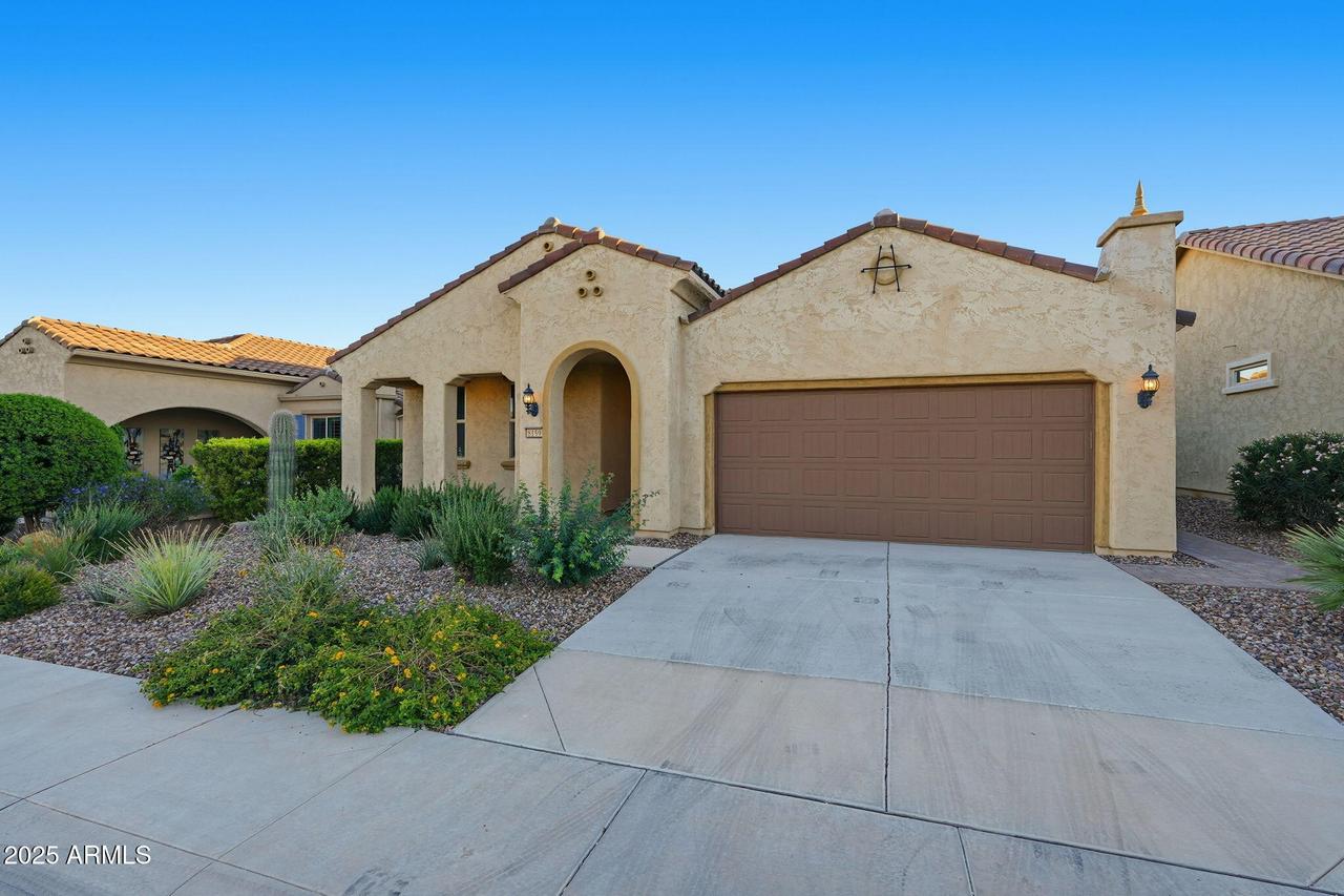 8159 W Cinder Brook Way, Florence, AZ 85132
