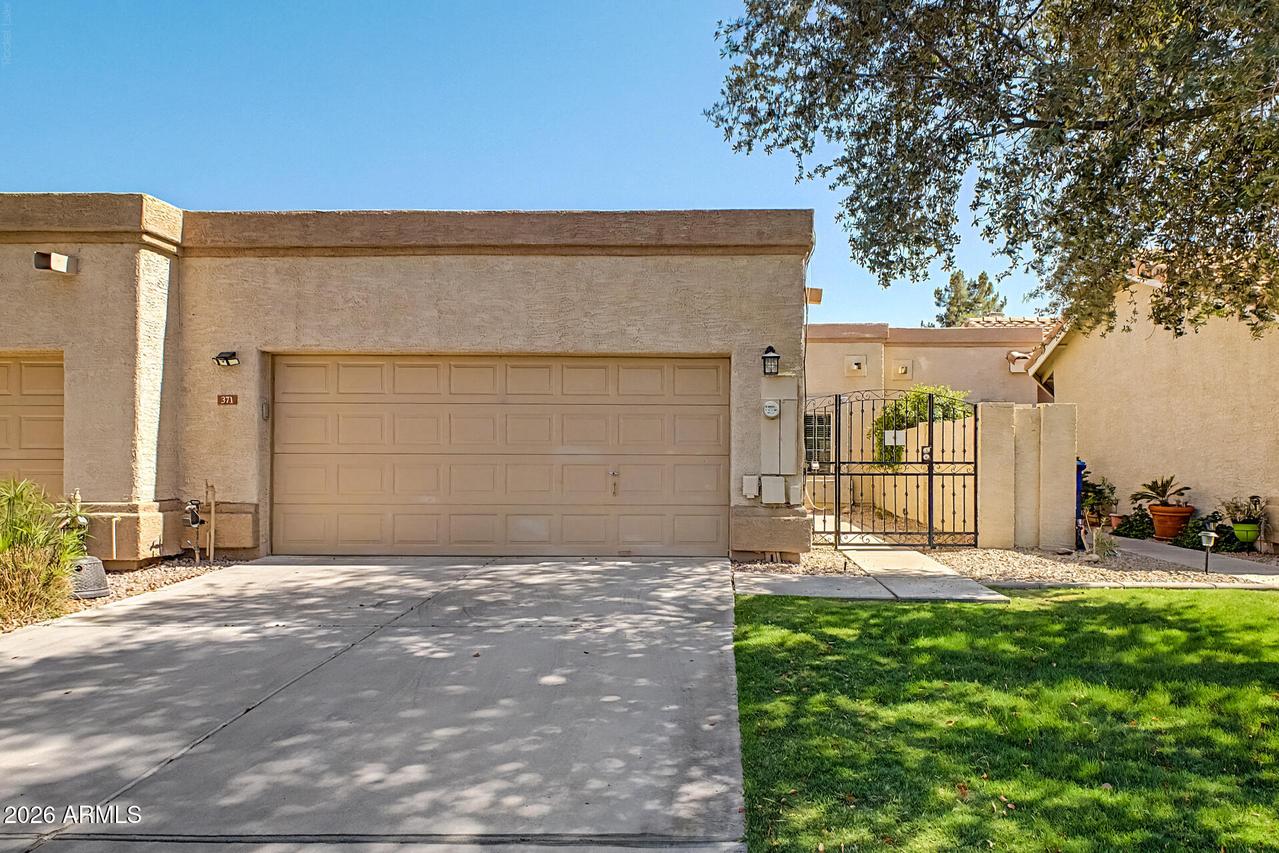 371 W Lodge Dr., Tempe, AZ 85283