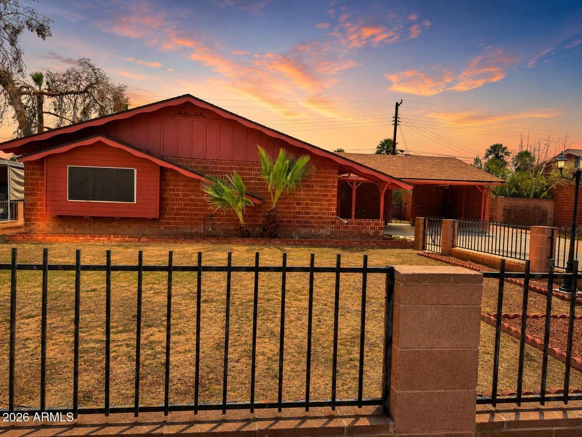 3525 W Maryland Ave., Phoenix, AZ 85019