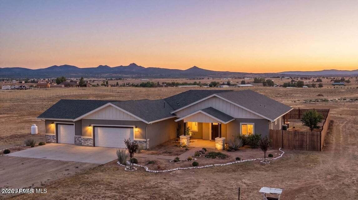 26180 N Vineyard Ln., Paulden, AZ 86334