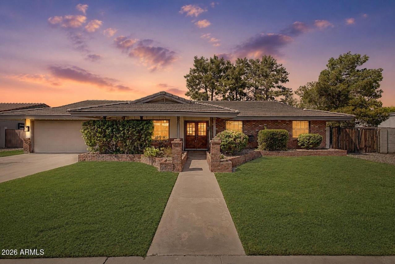 2260 E Jasmine St., Mesa, AZ 85213