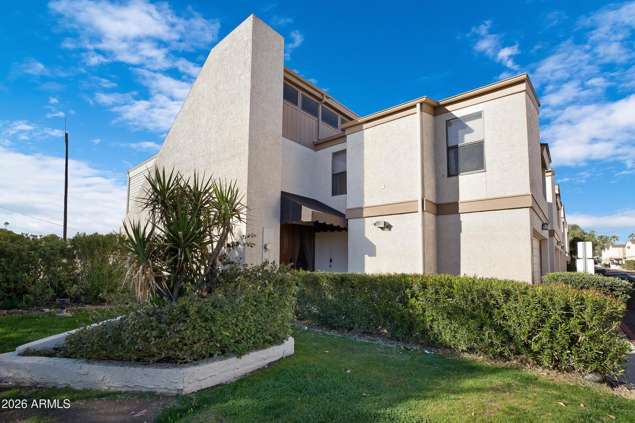 6502 N 10th Pl., Phoenix, AZ 85014